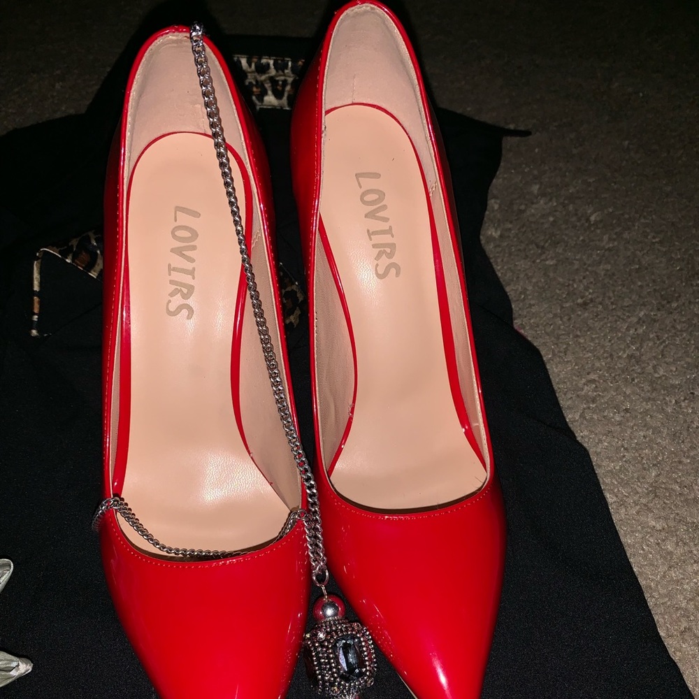 Red Pumps - Picture 2 of 8